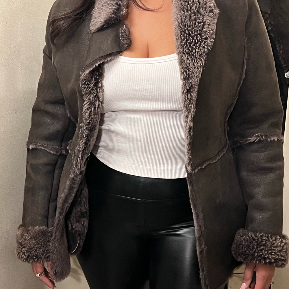 100 Dyed Shearling Lamb Coat Gem